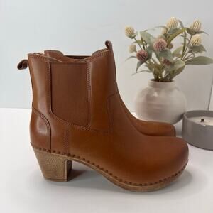 Dansko Shayna Chunky Block Heel Leather Studded Boot Tan Women's 9.5/EU40